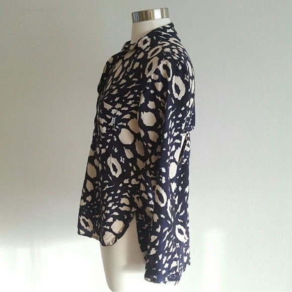 Vans San Juan Button Down cutout back oversized blouse - Picture 6 of 7